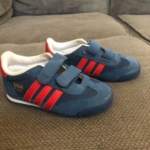 Adidas size 7 shoes